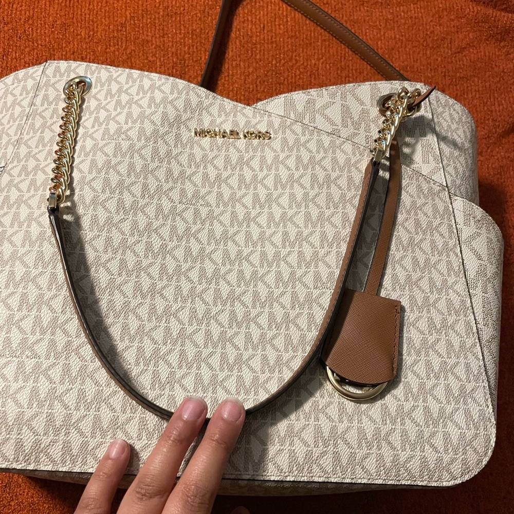Micheal kors bag